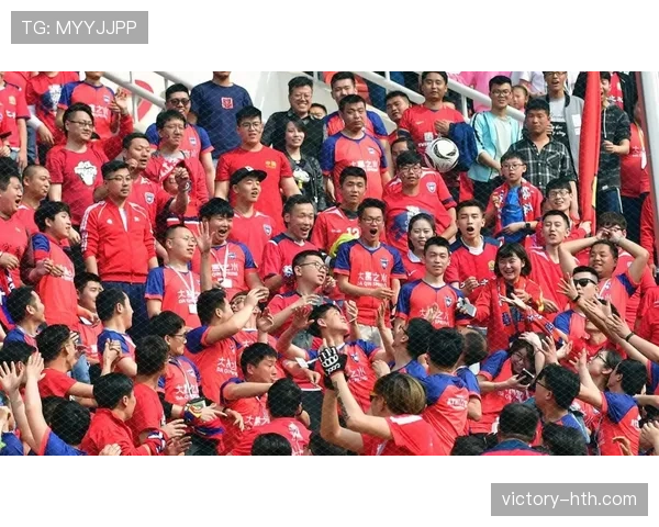 中超联赛激战正酣,球队争锋球迷热情高涨 中超联赛激战正酣,球队争锋球迷热情高涨