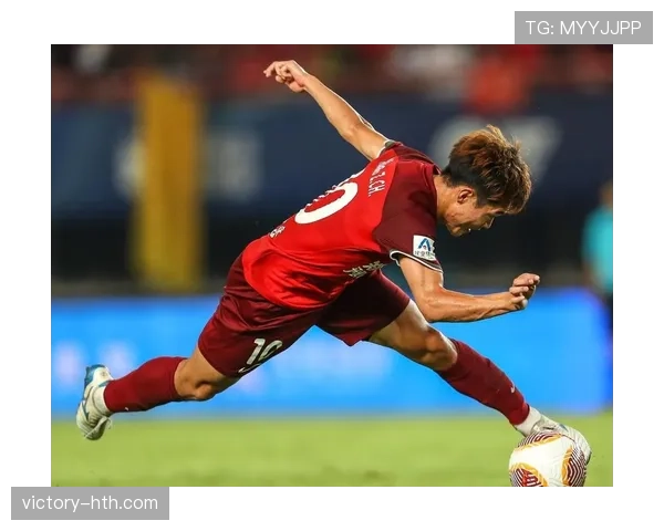 2023年足坛新星闪耀:未来之星强势崛起,状态引全球瞩目 2023年足坛新星闪耀:未来之星强势崛起,状态引全球瞩目