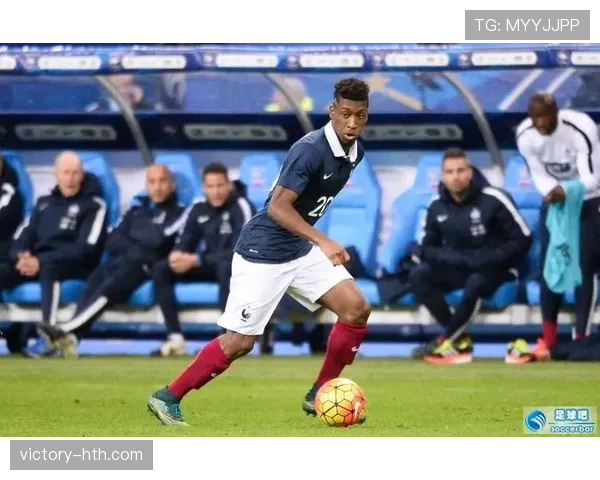 Musiala直塞球表现稳健,拜仁进攻组织持续提升 Musiala直塞球表现稳健,拜仁进攻组织持续提升